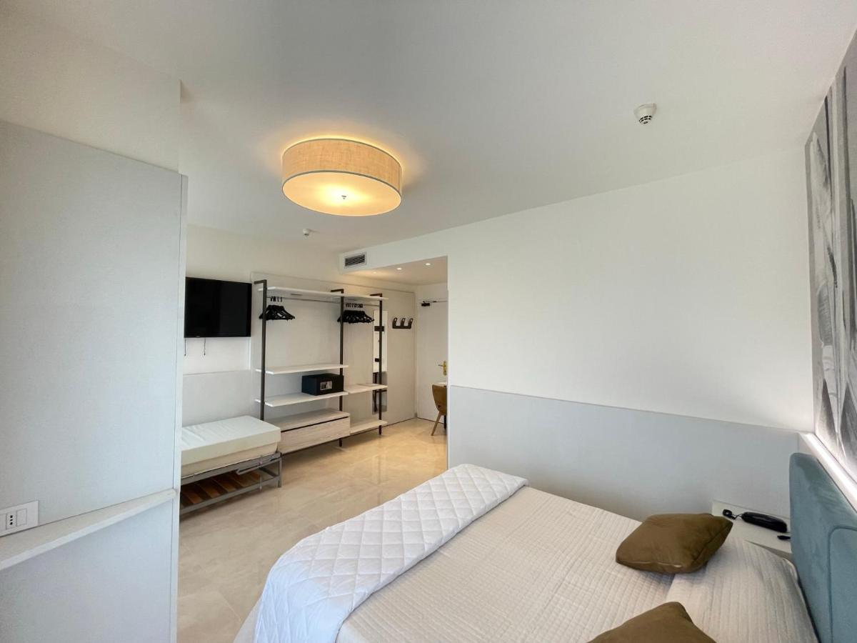 Hotel Jasminum 비비오네 외부 사진