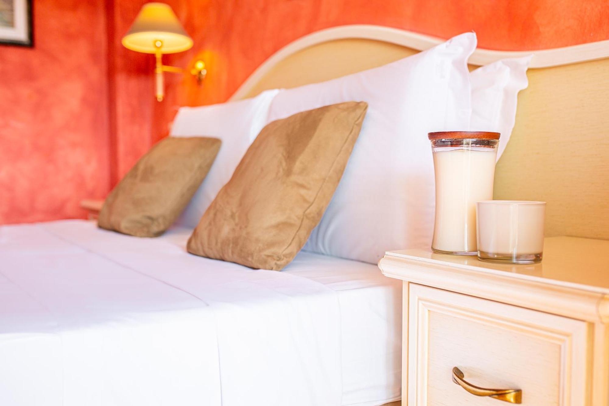 Hotel Jasminum 비비오네 외부 사진